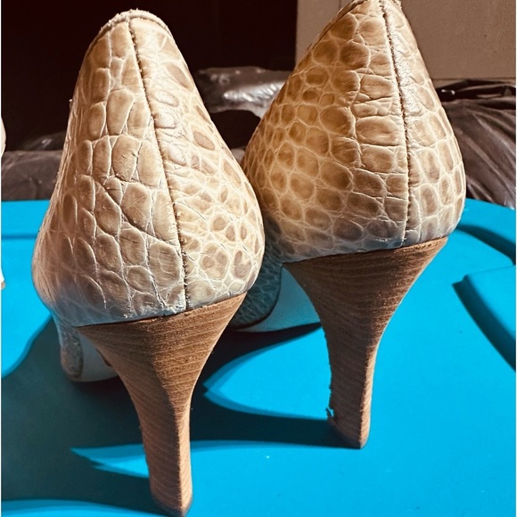 Enzo Angelino Pumps - Picture 3 of 5